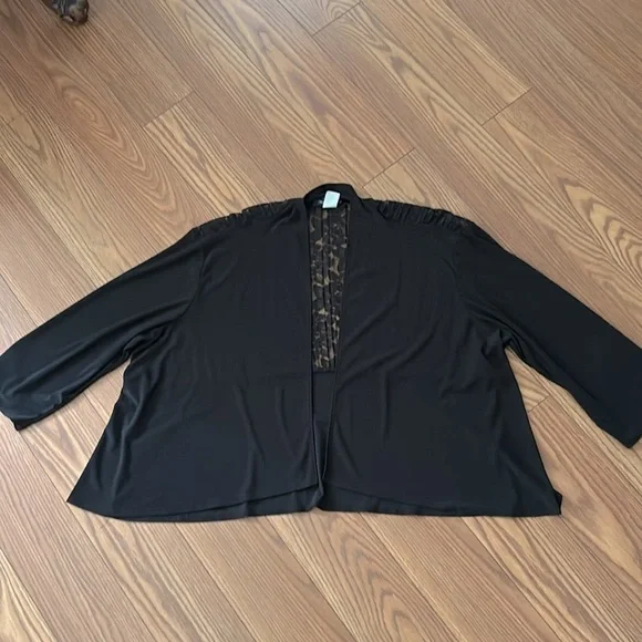 🌹Michelle Lynn Black Lace Cardigan, shrug top with lace & ruffle back detail 3X - Picture 9 of 11